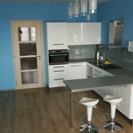 Big Apartment Rezidence Eliska Praag Buitenkant foto